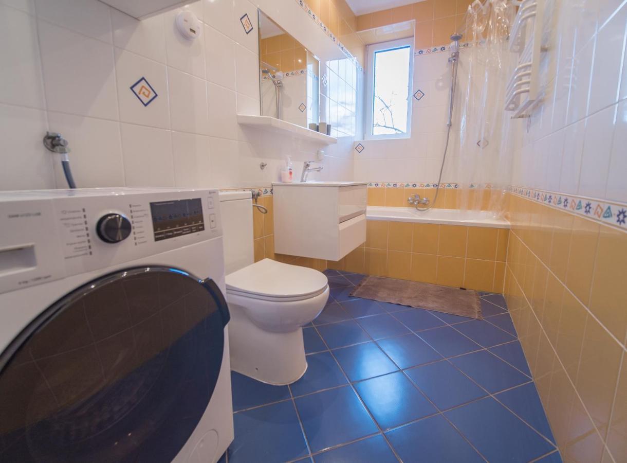 Krosna Street Apartament غدانسك المظهر الخارجي الصورة